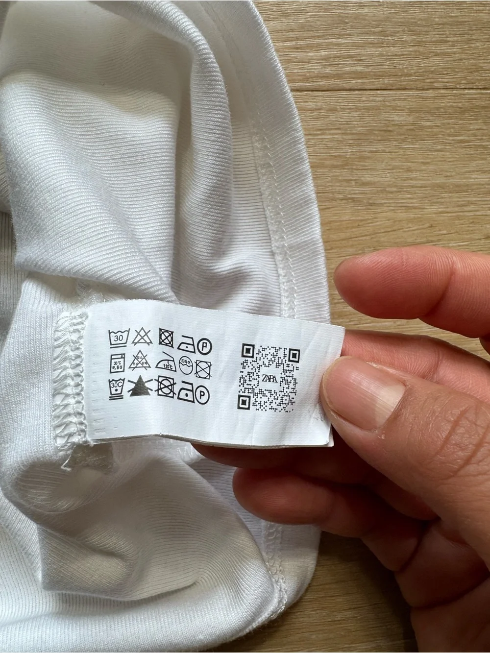 Zara White Short Sleeve Crewneck Tee - Picture 4 of 7